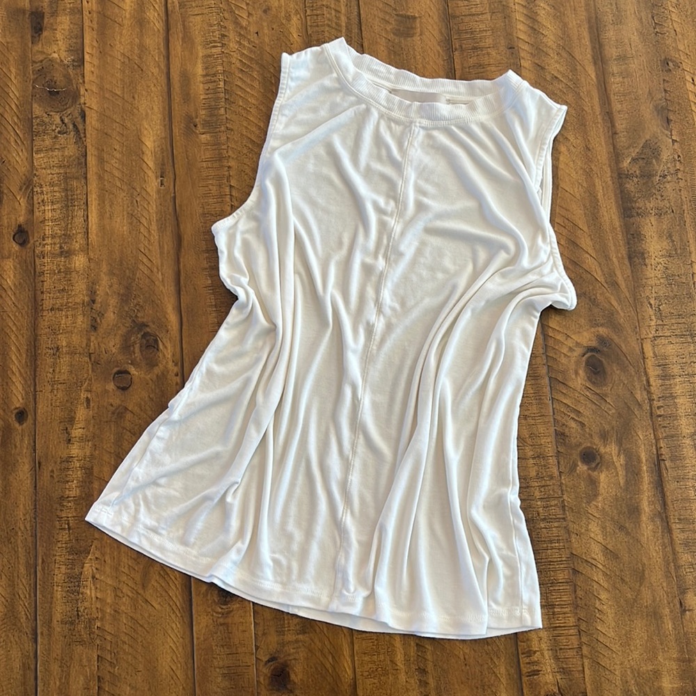 LOFT crew neck tank